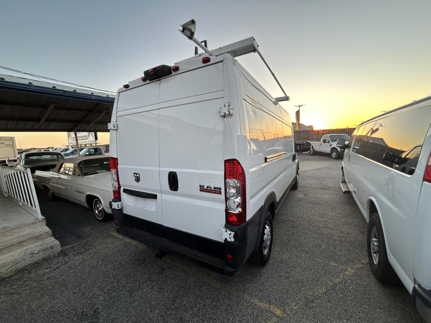 2021 RAM Promaster 2500 High Roof 159-in. WB (3C6LRVDG3ME) with an 3.6L V6 engine, 6A transmission, located at 1687 Business 35 S, New Braunfels, TX, 78130, (830) 625-7159, 29.655487, -98.051491 - Photo#4