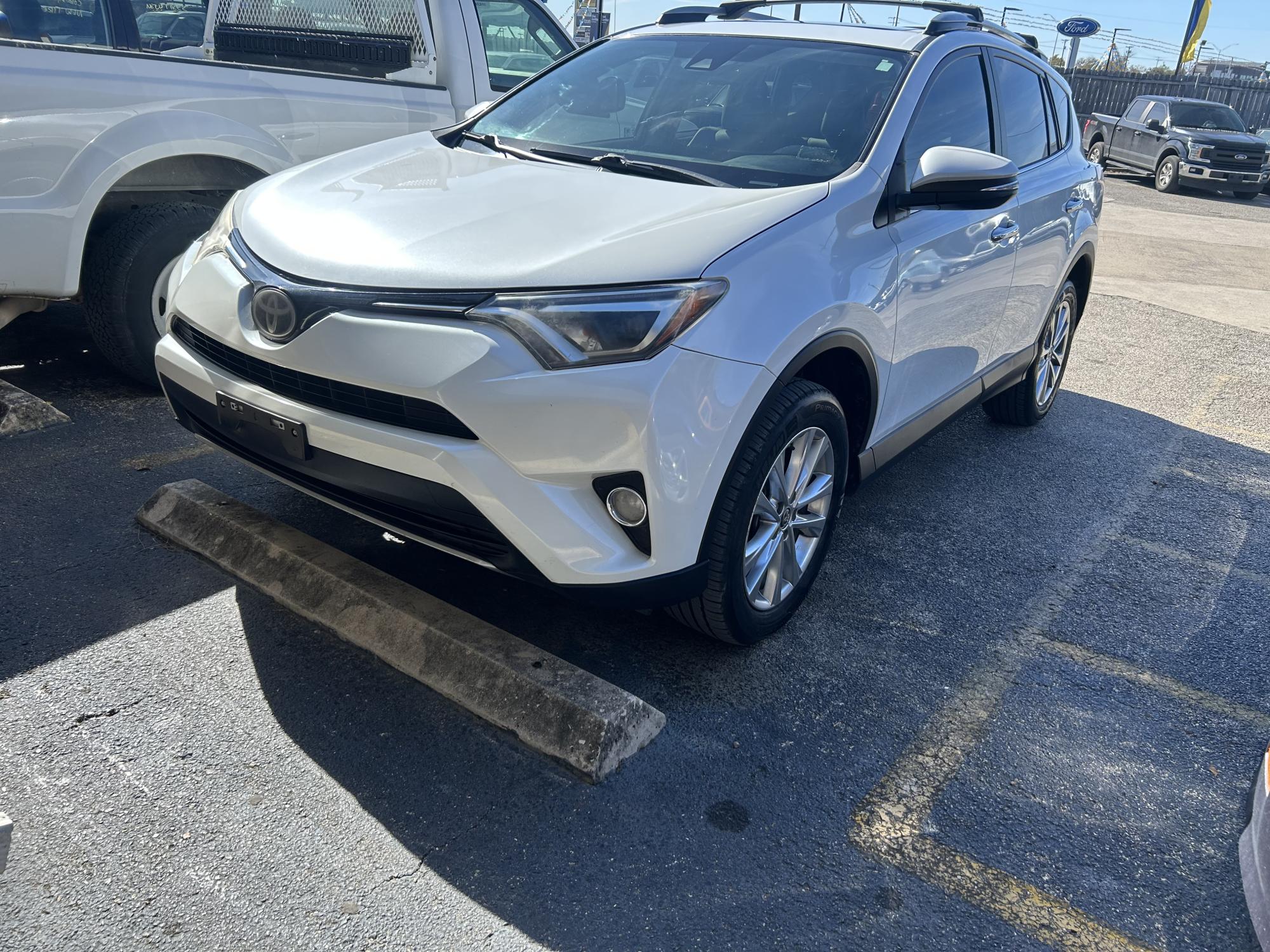 photo of 2017 Toyota RAV4 Limited FWD