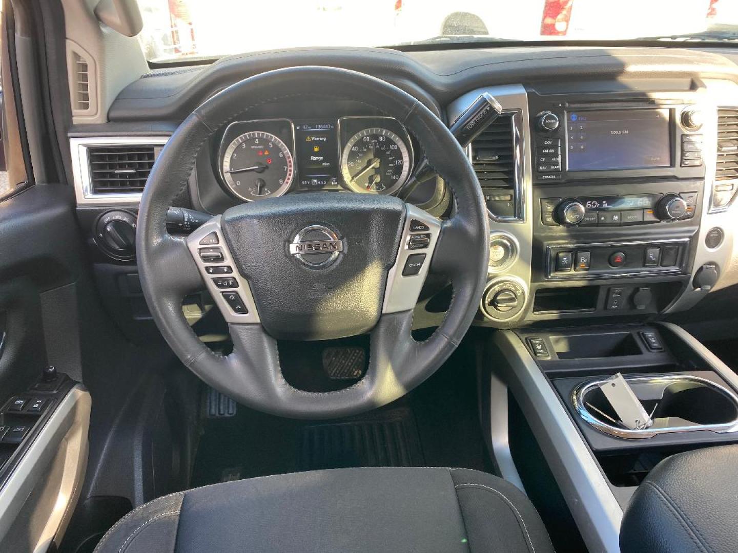 2018 Nissan Titan PRO-4X Crew Cab 4WD (1N6AA1E52JN) with an 5.6L V8 DOHC 32V engine, 6A transmission, located at 1687 Business 35 S, New Braunfels, TX, 78130, (830) 625-7159, 29.655487, -98.051491 - Photo#9