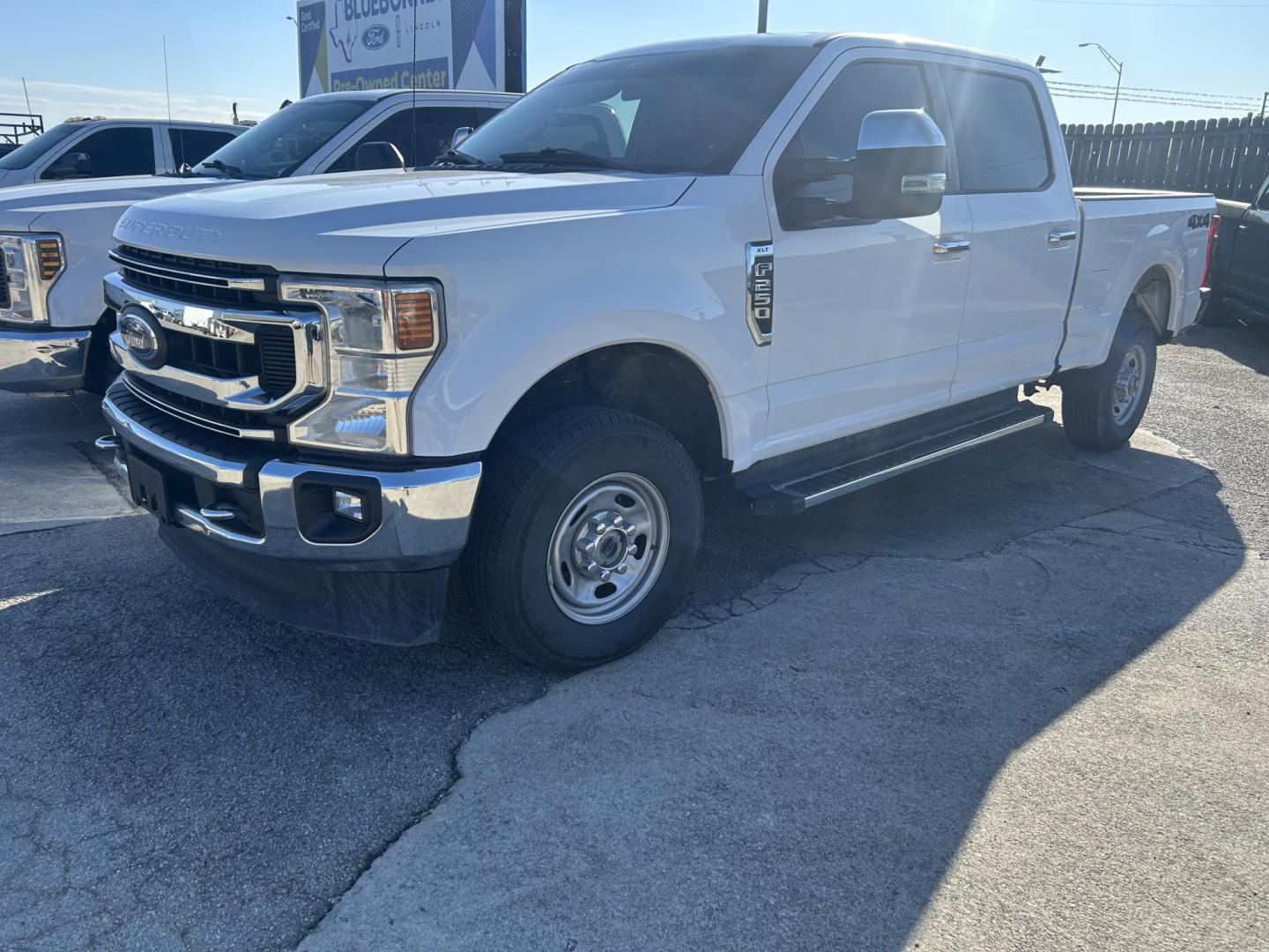 2022 White Ford F-250 SD XL Crew Cab 4WD (1FT7W2BN9NE) with an 7.3L V8 OHV 16V engine, 6A transmission, located at 1687 Business 35 S, New Braunfels, TX, 78130, (830) 625-7159, 29.655487, -98.051491 - Photo#0