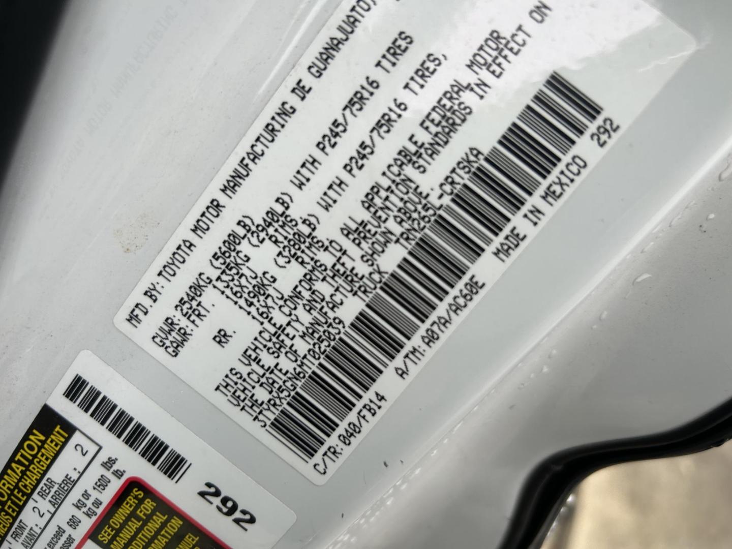 2021 White Toyota Tacoma SR5 Access Cab I4 6AT 2WD (3TYRX5GN6MT) with an 2.7L L4 DOHC 16V engine, 6A transmission, located at 1687 Business 35 S, New Braunfels, TX, 78130, (830) 625-7159, 29.655487, -98.051491 - Photo#11