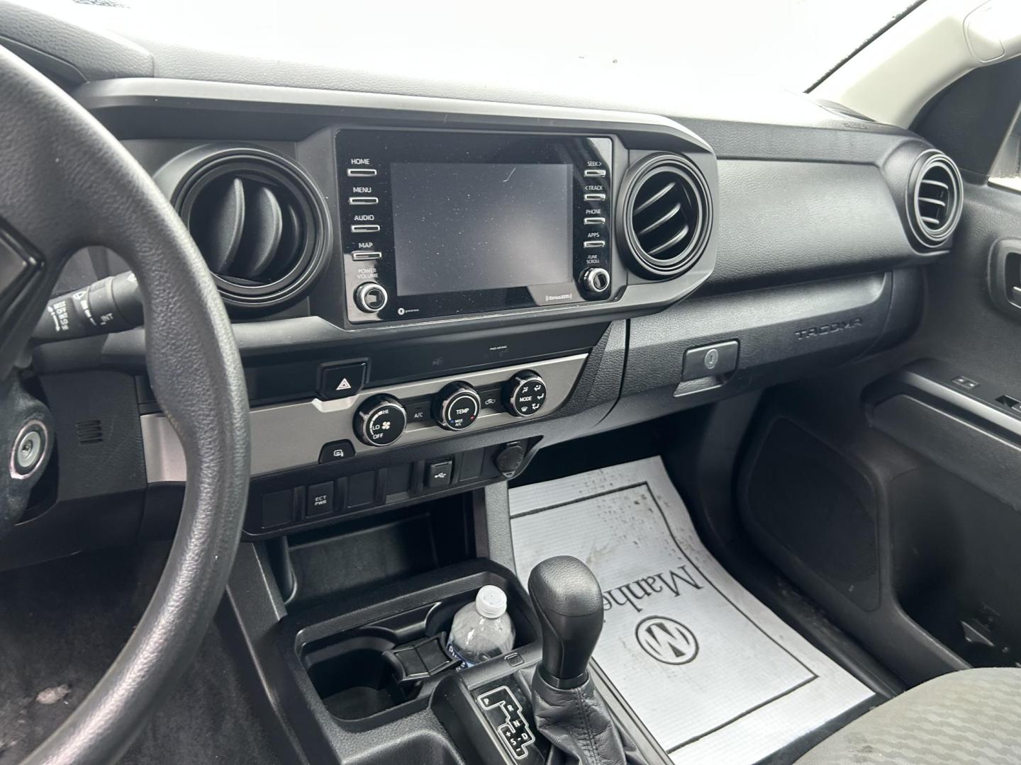 2021 White Toyota Tacoma SR5 Access Cab I4 6AT 2WD (3TYRX5GN6MT) with an 2.7L L4 DOHC 16V engine, 6A transmission, located at 1687 Business 35 S, New Braunfels, TX, 78130, (830) 625-7159, 29.655487, -98.051491 - Photo#9