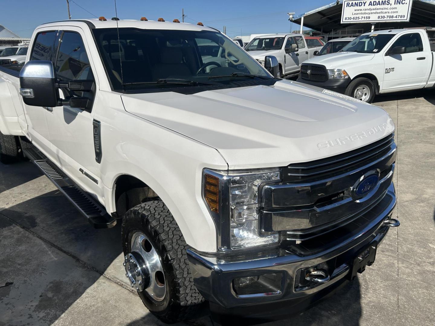 2018 White Ford F-350 SD Lariat Crew Cab Long Bed DRW 4WD (1FT8W3DT3JE) with an 6.7L V8 OHV 16V DIESEL engine, 6A transmission, located at 1687 Business 35 S, New Braunfels, TX, 78130, (830) 625-7159, 29.655487, -98.051491 - Photo#2