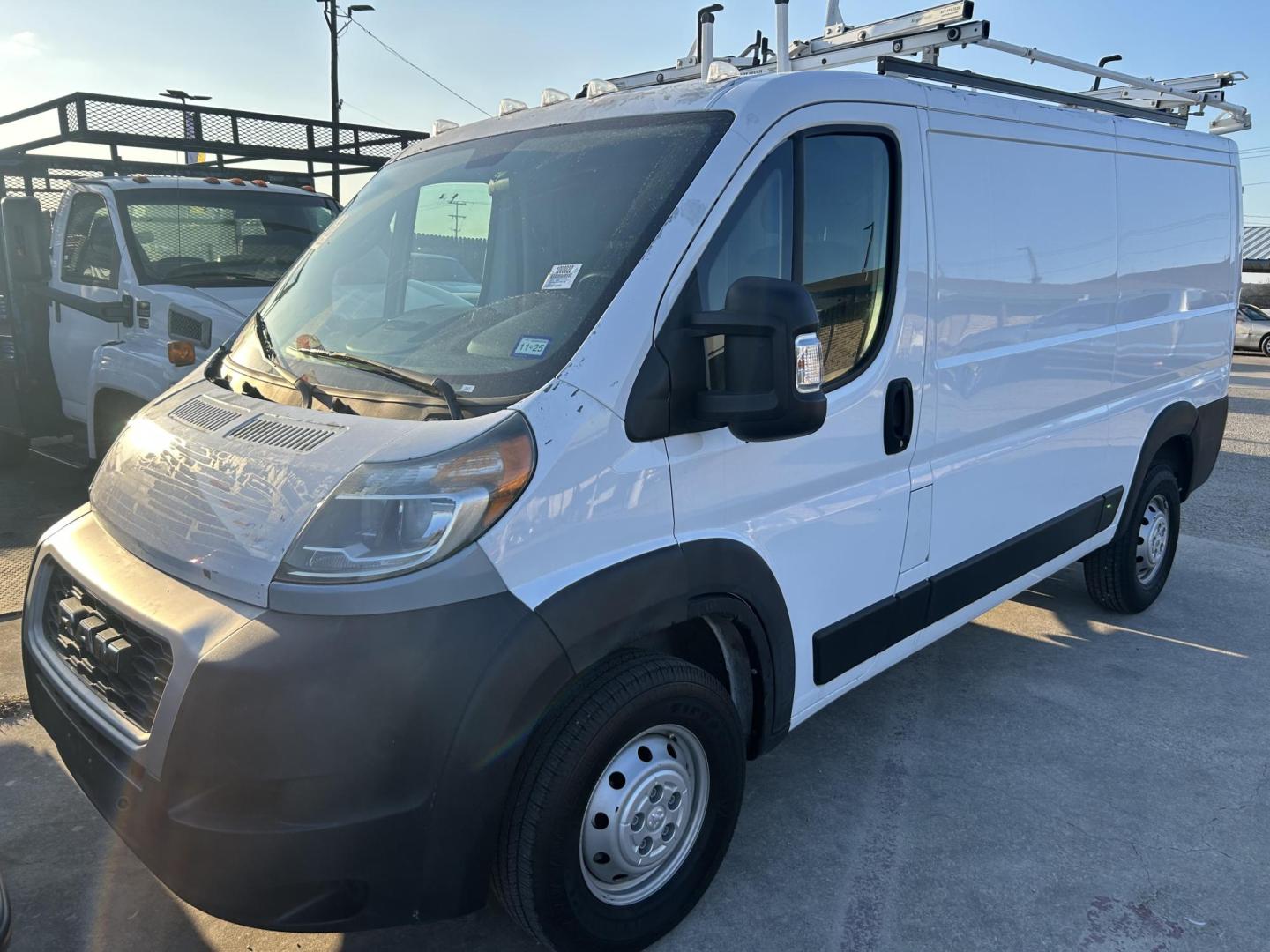 2019 White RAM Promaster 1500 Low Roof Tradesman 136-in. WB (3C6TRVAG0KE) with an 3.6L V6 engine, 6A transmission, located at 1687 Business 35 S, New Braunfels, TX, 78130, (830) 625-7159, 29.655487, -98.051491 - Photo#0