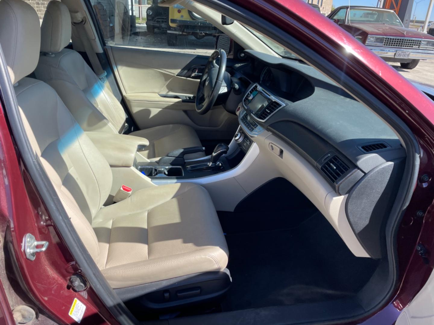 2013 Red Honda Accord EX-L V6 Sedan AT (1HGCR3F84DA) with an 3.5L V6 SOHC 24V engine, 6-Speed Automatic transmission, located at 1687 Business 35 S, New Braunfels, TX, 78130, (830) 625-7159, 29.655487, -98.051491 - Photo#2