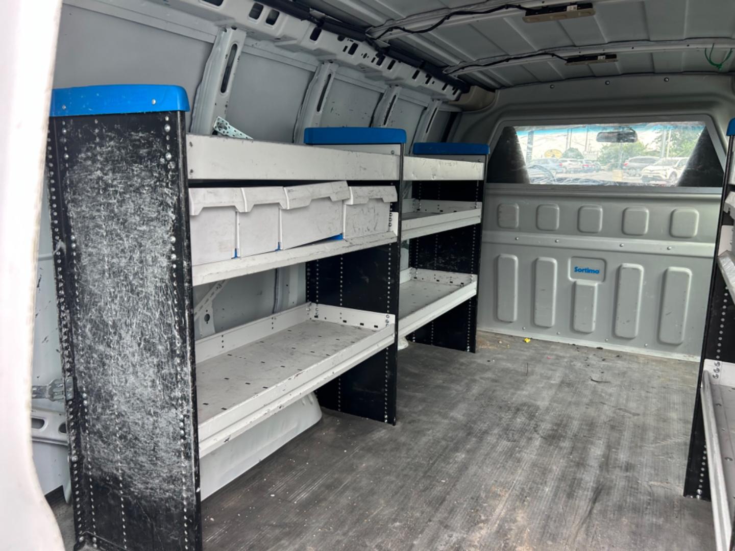 2019 White /Gray Chevrolet Express 2500 Cargo (1GCWGAFP6K1) with an 4.3L V6 engine, 6A transmission, located at 1687 Business 35 S, New Braunfels, TX, 78130, (830) 625-7159, 29.655487, -98.051491 - Photo#9