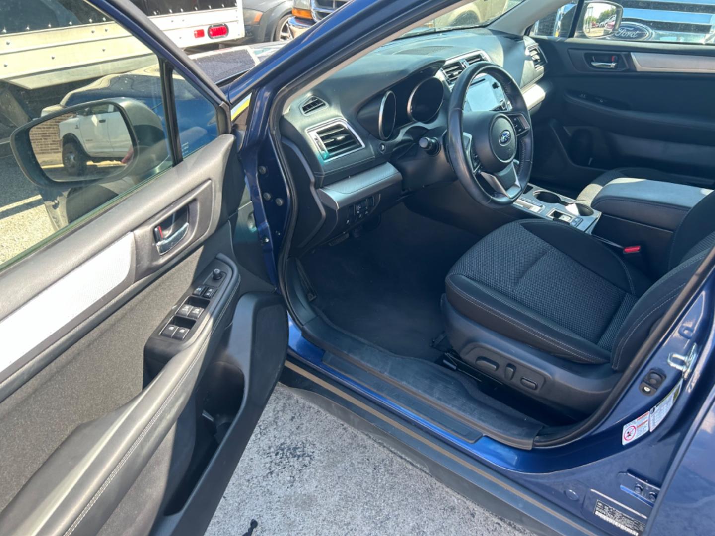 2019 Blue Subaru Outback (4S4BSAFCXK3) , located at 1687 Business 35 S, New Braunfels, TX, 78130, (830) 625-7159, 29.655487, -98.051491 - Photo#4