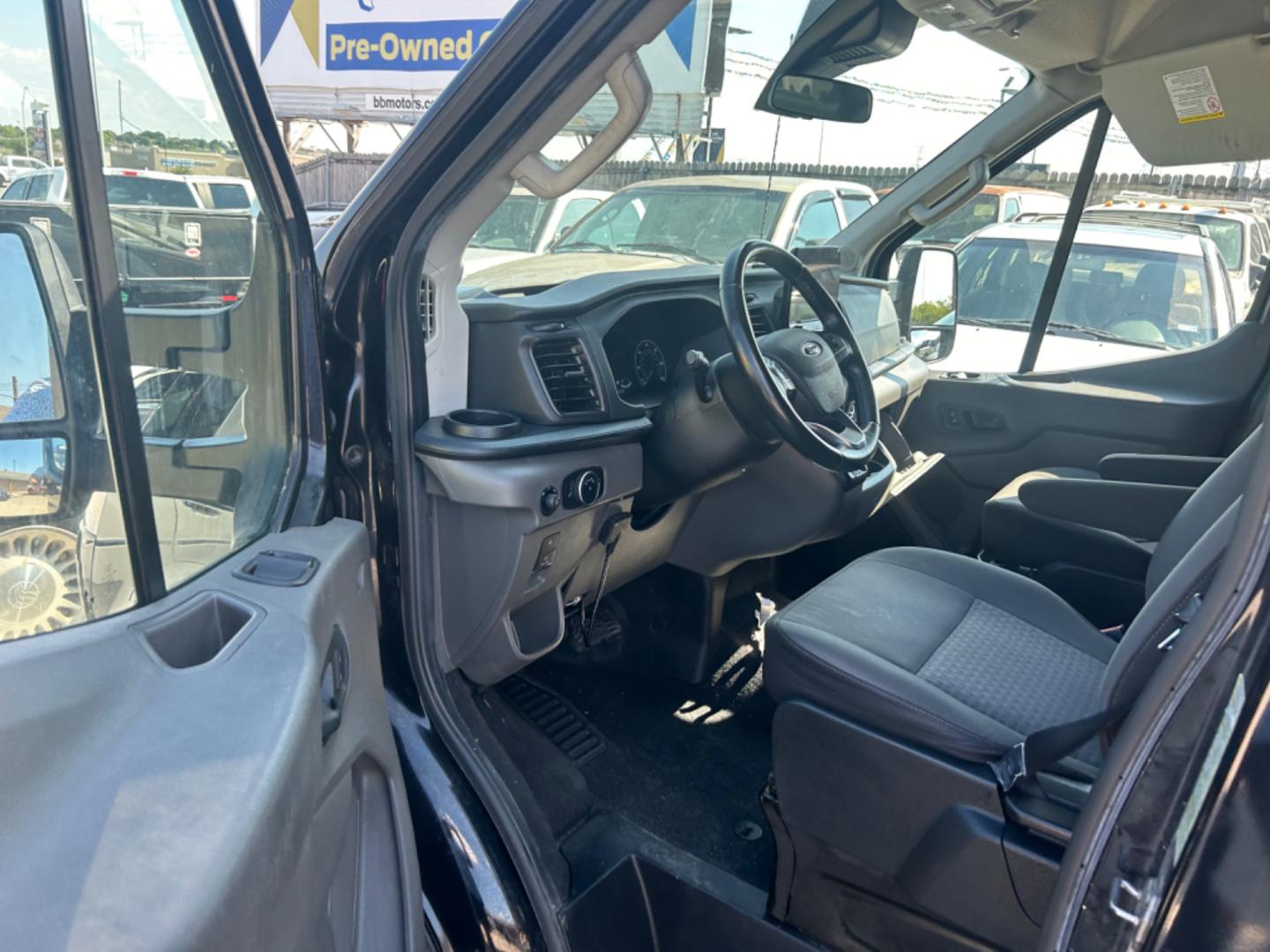 2021 Black /Gray Ford Transit T-250 (1FDBR5Z82MK) with an 3.5L V6 DOHC 24V engine, located at 1687 Business 35 S, New Braunfels, TX, 78130, (830) 625-7159, 29.655487, -98.051491 - Photo#8