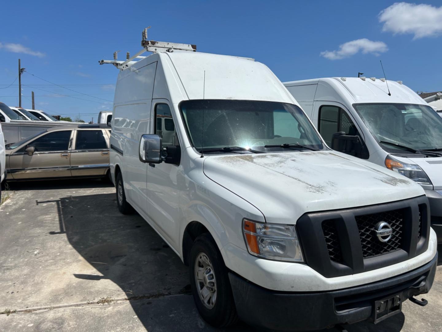 2015 Nissan NV Cargo 2500 HD S V8 High Roof (1N6AF0LY8FN) with an 5.6L V8 DOHC 32V engine, 5-Speed Automatic transmission, located at 1687 Business 35 S, New Braunfels, TX, 78130, (830) 625-7159, 29.655487, -98.051491 - Photo#1