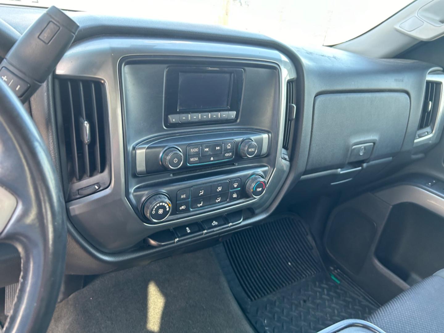 2015 Black Chevrolet Silverado 1500 (3GCPCREH9FG) , located at 1687 Business 35 S, New Braunfels, TX, 78130, (830) 625-7159, 29.655487, -98.051491 - Photo#11