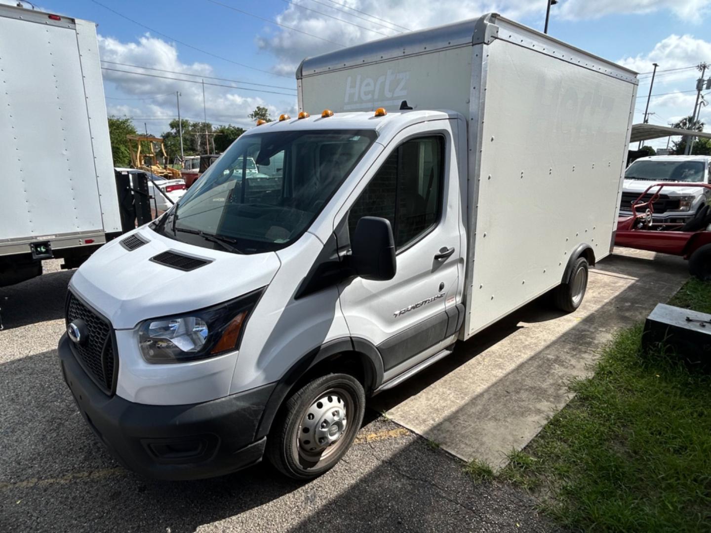 2022 White Ford Transit (1FDBF6P87NK) with an 3.5L V6 engine, Automatic transmission, located at 1687 Business 35 S, New Braunfels, TX, 78130, (830) 625-7159, 29.655487, -98.051491 - Photo#0