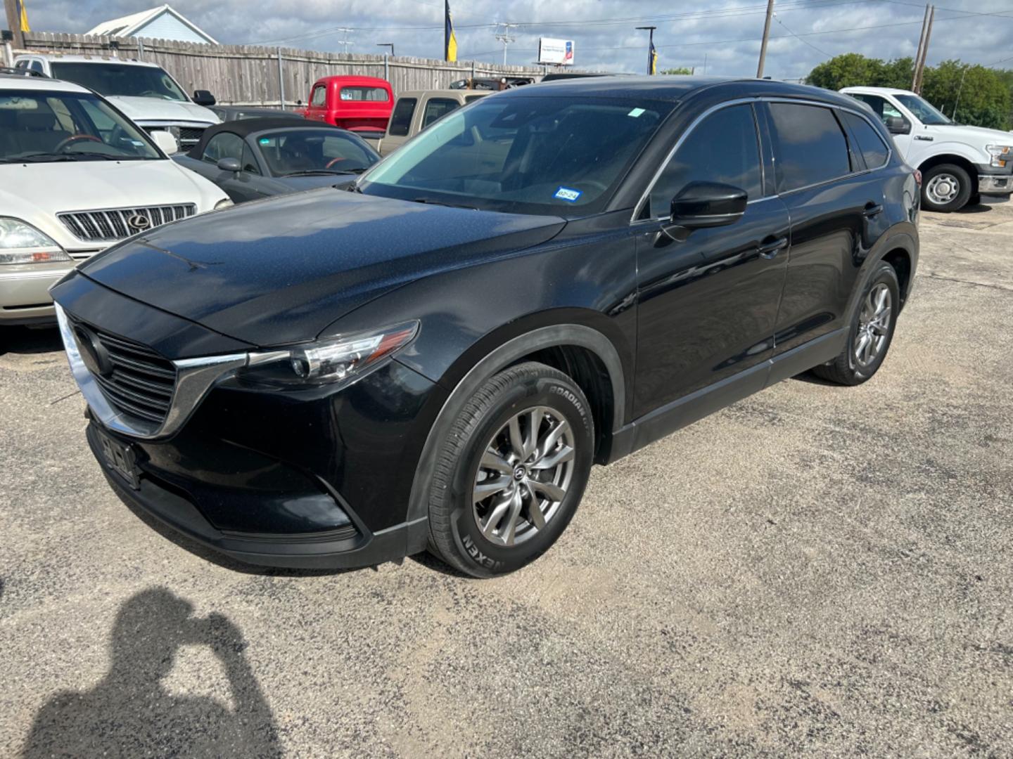 2019 Grey Mazda CX-9 Touring AWD (JM3TCBCY0K0) with an 2.5L L4 DOHC 16V engine, 6A transmission, located at 1687 Business 35 S, New Braunfels, TX, 78130, (830) 625-7159, 29.655487, -98.051491 - Photo#0