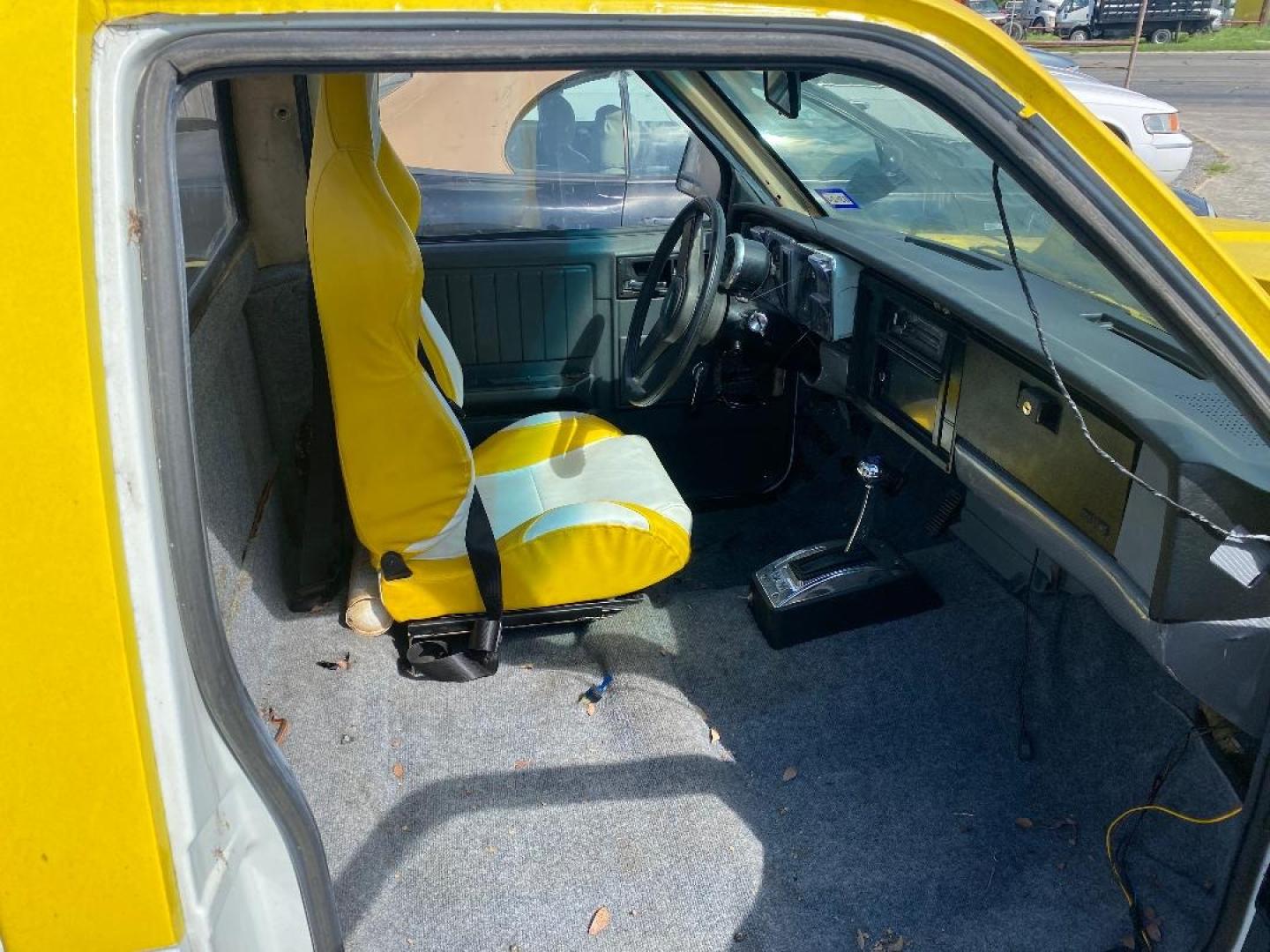 1982 Yellow Chevrolet S10 (1GCBS14AXC8) , located at 1687 Business 35 S, New Braunfels, TX, 78130, (830) 625-7159, 29.655487, -98.051491 - Photo#5