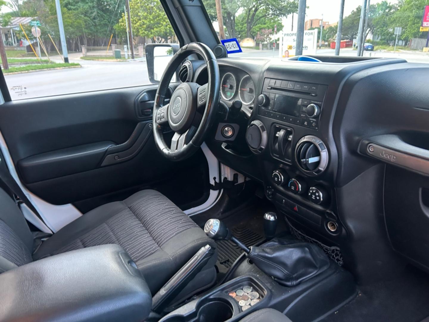 2012 White Jeep Wrangler Sport 4WD (1C4AJWAG0CL) with an 3.6L V6 DOHC 24V FFV engine, Standard transmission, located at 1687 Business 35 S, New Braunfels, TX, 78130, (830) 625-7159, 29.655487, -98.051491 - Photo#7