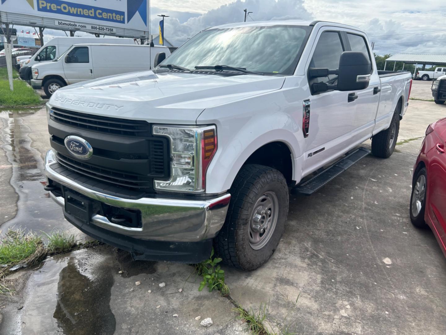 2019 Ford F-350 SD (1FT8W3BTXKE) with an 6.7L V8 F OHV 32V engine, Automatic transmission, located at 1687 Business 35 S, New Braunfels, TX, 78130, (830) 625-7159, 29.655487, -98.051491 - Photo#0