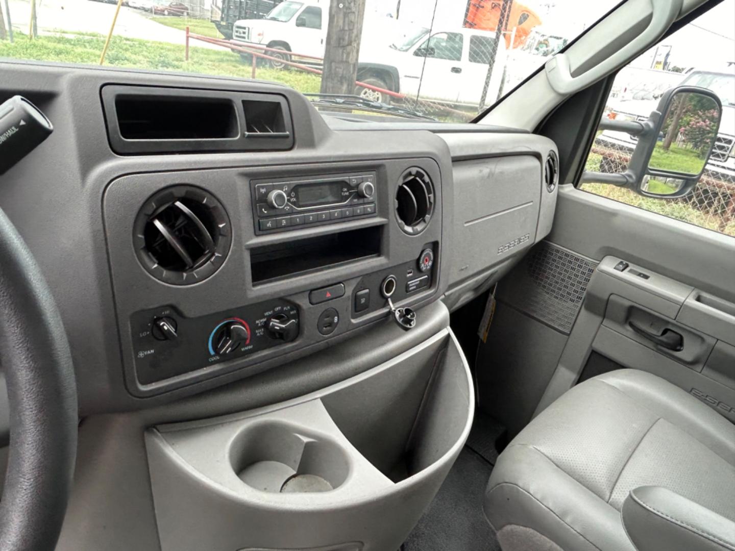 2022 Yellow Ford Econoline E-350 Super Duty (1FDWE3FKXND) with an 7.3LV8 OHV 16V engine, located at 1687 Business 35 S, New Braunfels, TX, 78130, (830) 625-7159, 29.655487, -98.051491 - Photo#11