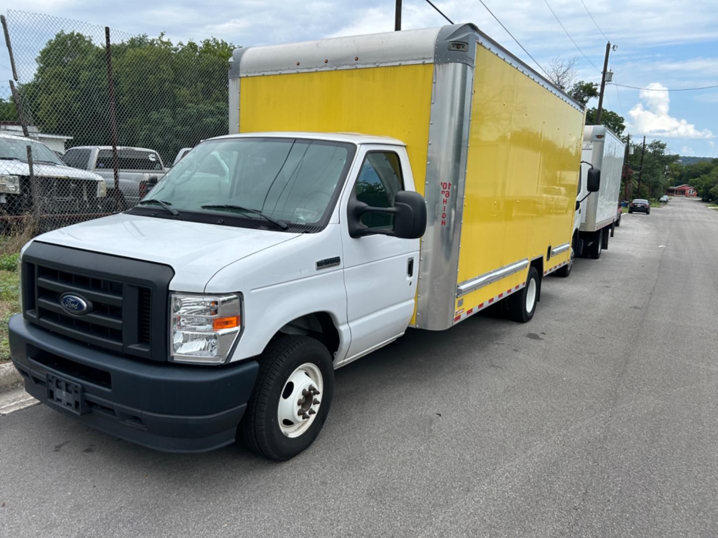 2022 Yellow Ford Econoline E-350 Super Duty (1FDWE3FKXND) with an 7.3LV8 OHV 16V engine, located at 1687 Business 35 S, New Braunfels, TX, 78130, (830) 625-7159, 29.655487, -98.051491 - Photo#0