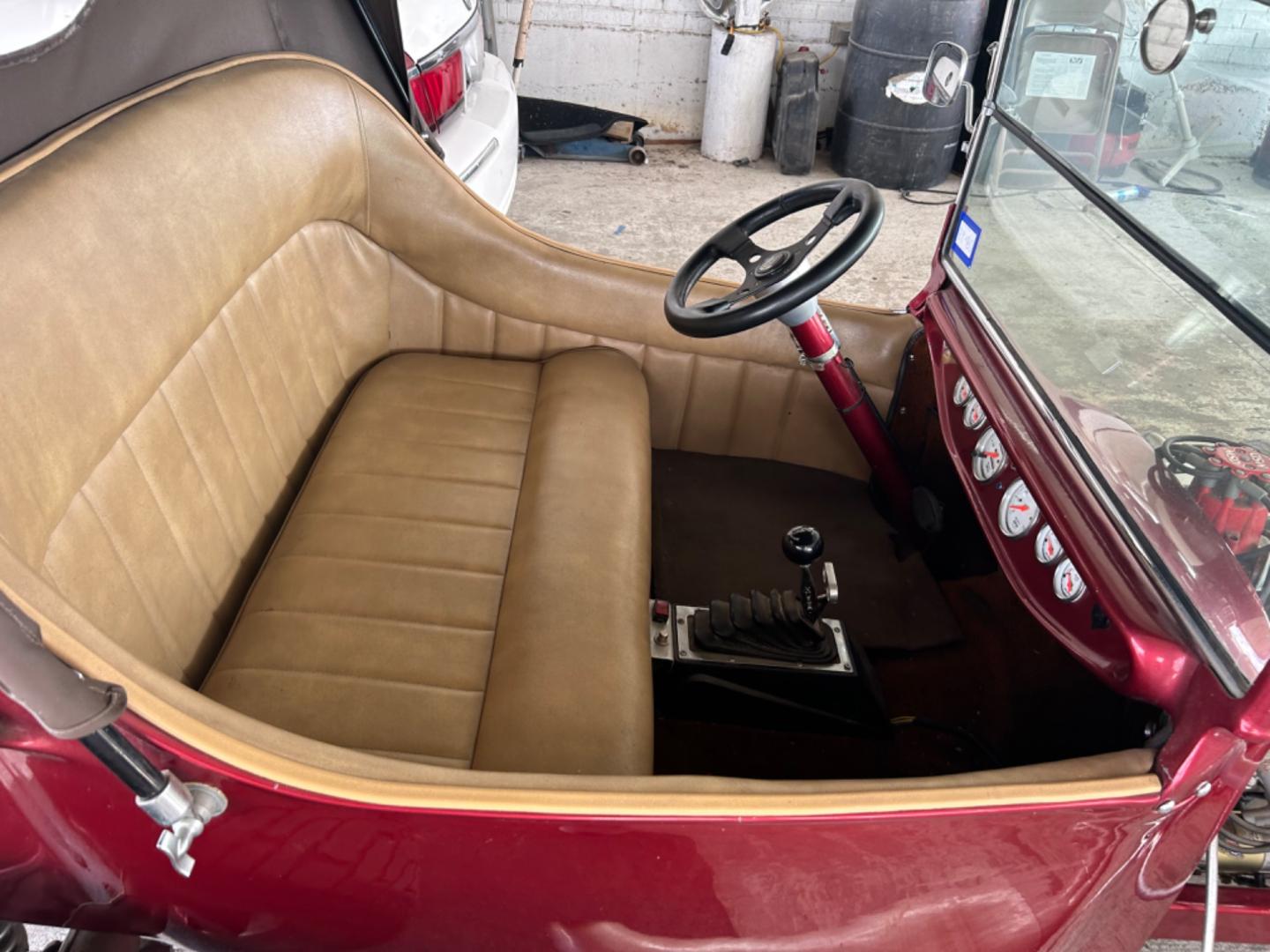 1923 Maroon /Tan Ford T-Bucket (SW123060) with an 350 V8 Chevrolet engine, Automatic transmission, located at 1687 Business 35 S, New Braunfels, TX, 78130, (830) 625-7159, 29.655487, -98.051491 - Pro built 1923 T-Bucket Replica Automatic with a 350 V8 built by Parkes Engines Seguin Texas. - Photo#5