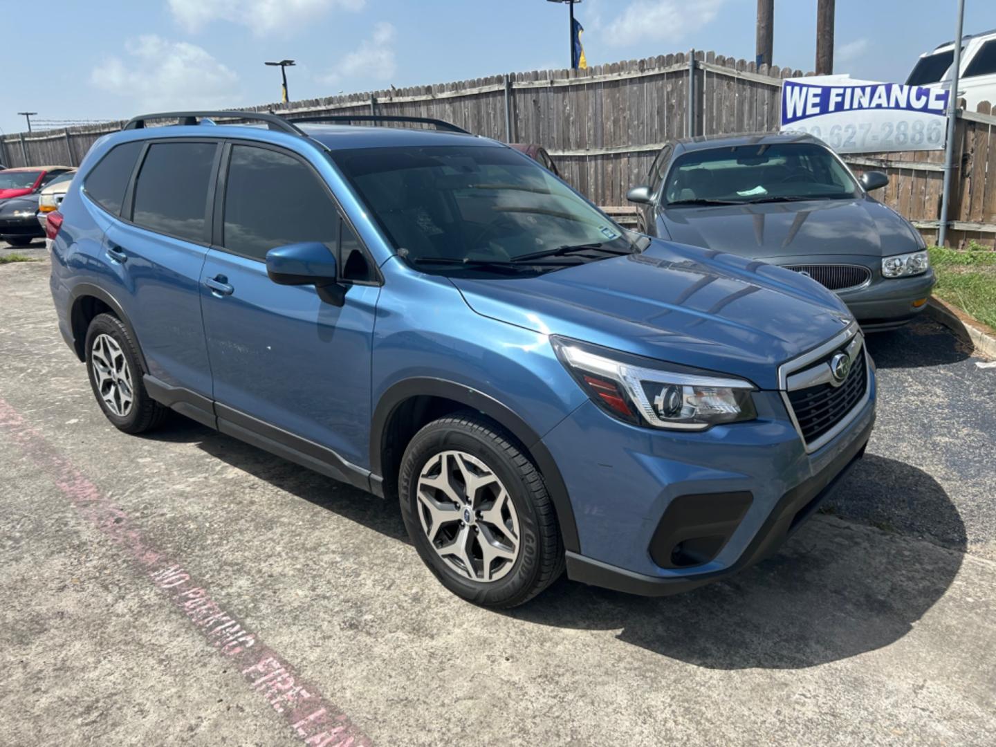 2019 Blue Subaru Forester Premium (JF2SKAGC4KH) with an 2.5L H4 SOHC 16V engine, CVT transmission, located at 1687 Business 35 S, New Braunfels, TX, 78130, (830) 625-7159, 29.655487, -98.051491 - Photo#1