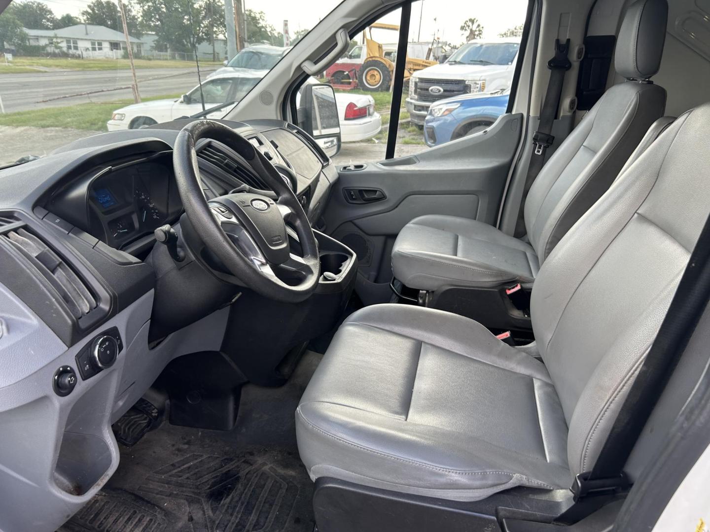 2018 White Ford Transit 150 Van Low Roof w/Sliding Pass. 130-in. WB (1FTYE1YM2JK) with an 3.7L V6 DOHC 24V engine, 6A transmission, located at 1687 Business 35 S, New Braunfels, TX, 78130, (830) 625-7159, 29.655487, -98.051491 - Photo#3