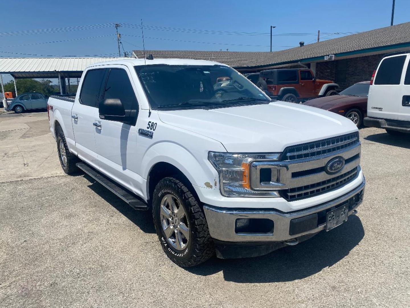 2019 White Ford F-150 XLT SuperCrew 6.5-ft. Bed 4WD (1FTFW1E52KK) with an 5.0L V8 OHV 16V engine, 6A transmission, located at 1687 Business 35 S, New Braunfels, TX, 78130, (830) 625-7159, 29.655487, -98.051491 - Photo#3