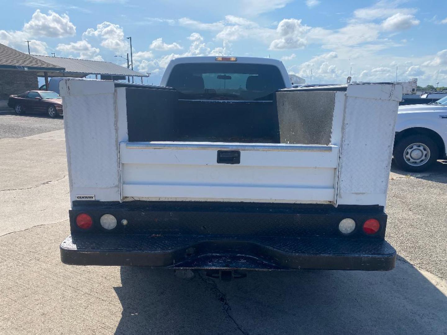 2014 White Ford F-250 SD XLT SuperCab Long Bed 4WD (1FT7X2B62EE) with an 6.2L V8 OHV 16V engine, 6-Speed Automatic transmission, located at 1687 Business 35 S, New Braunfels, TX, 78130, (830) 625-7159, 29.655487, -98.051491 - Photo#3