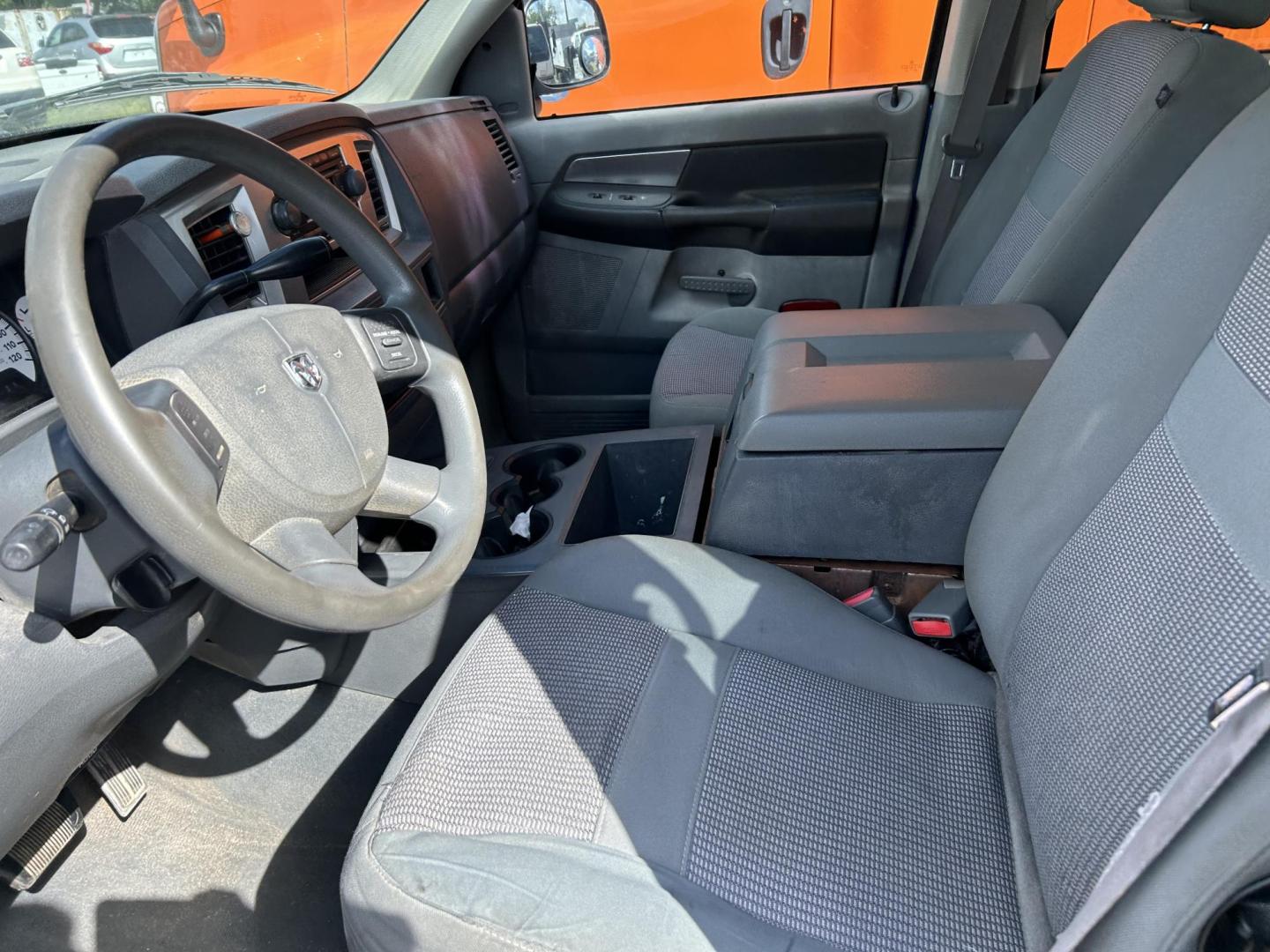 2007 Blue Dodge Ram 1500 Laramie Quad Cab 4WD (1D7HU182X7J) with an 5.7L V8 OHV 16V engine, 5-Speed Automatic Overdrive transmission, located at 1687 Business 35 S, New Braunfels, TX, 78130, (830) 625-7159, 29.655487, -98.051491 - Photo#14