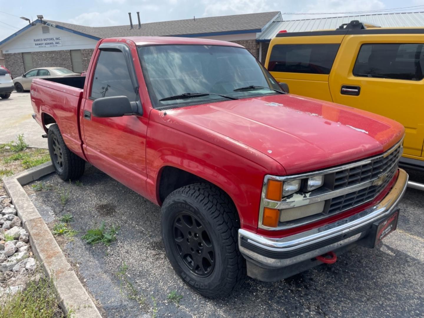 1989 Chevrolet C/K 1500 (1GCDK14K9KZ) with an 5.7L engine, Auto transmission, located at 1687 Business 35 S, New Braunfels, TX, 78130, (830) 625-7159, 29.655487, -98.051491 - Photo#1