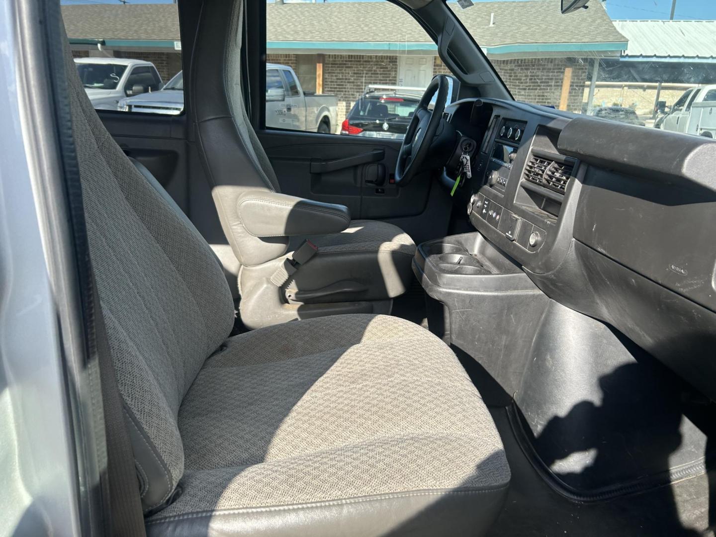 2019 Silver Chevrolet Express LS 3500 (1GAZGLFG8K1) with an 6.0L V8 OHV 16V FFV engine, 6A transmission, located at 1687 Business 35 S, New Braunfels, TX, 78130, (830) 625-7159, 29.655487, -98.051491 - Photo#6