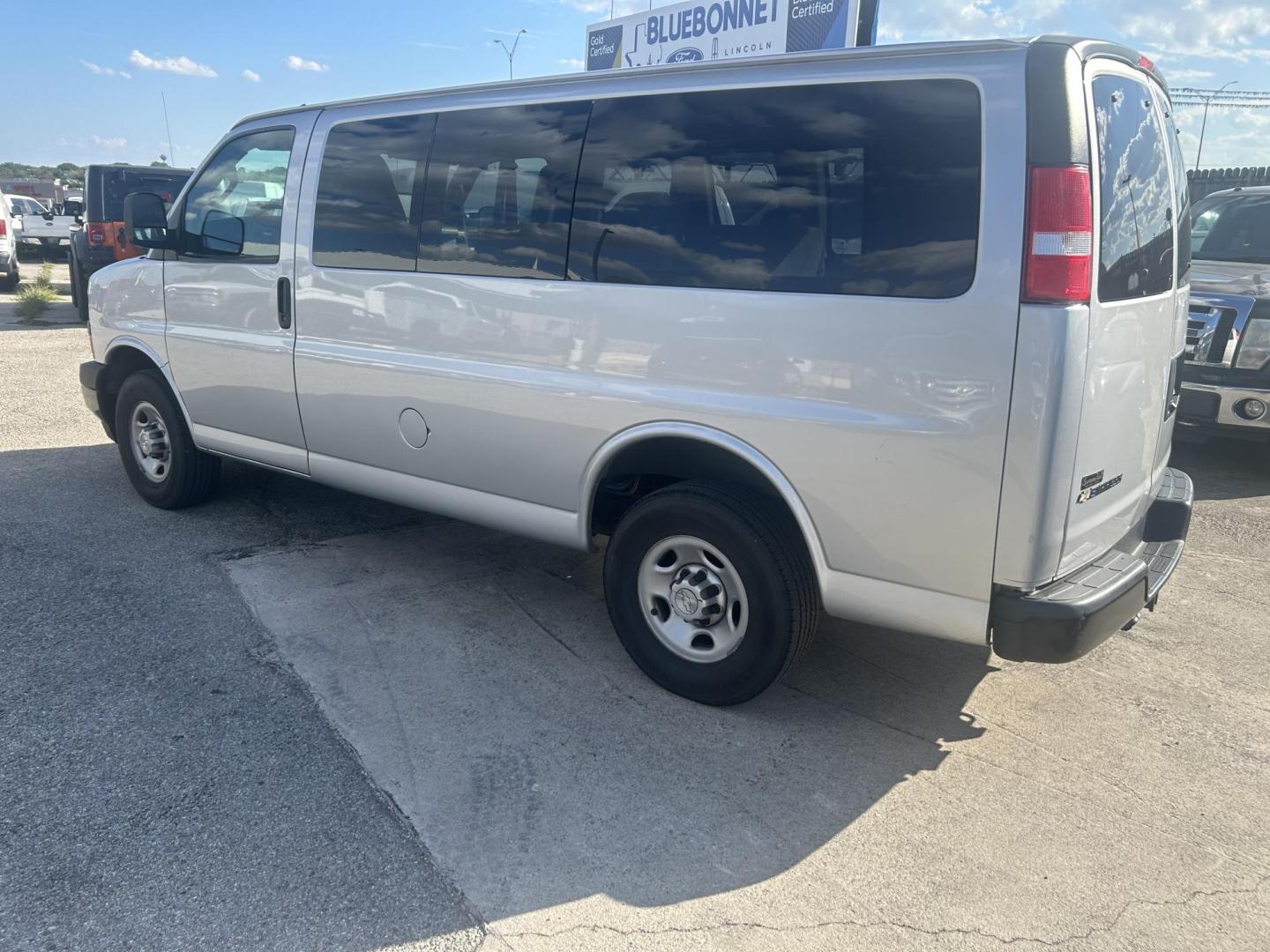 2019 Silver Chevrolet Express LS 3500 (1GAZGLFG8K1) with an 6.0L V8 OHV 16V FFV engine, 6A transmission, located at 1687 Business 35 S, New Braunfels, TX, 78130, (830) 625-7159, 29.655487, -98.051491 - Photo#1