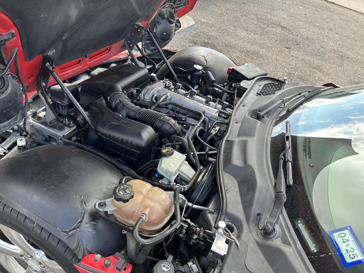 2007 Red Pontiac Solstice Base (1G2MB35B67Y) with an 2.4L L4 DOHC 16V engine, located at 1687 Business 35 S, New Braunfels, TX, 78130, (830) 625-7159, 29.655487, -98.051491 - Photo#12