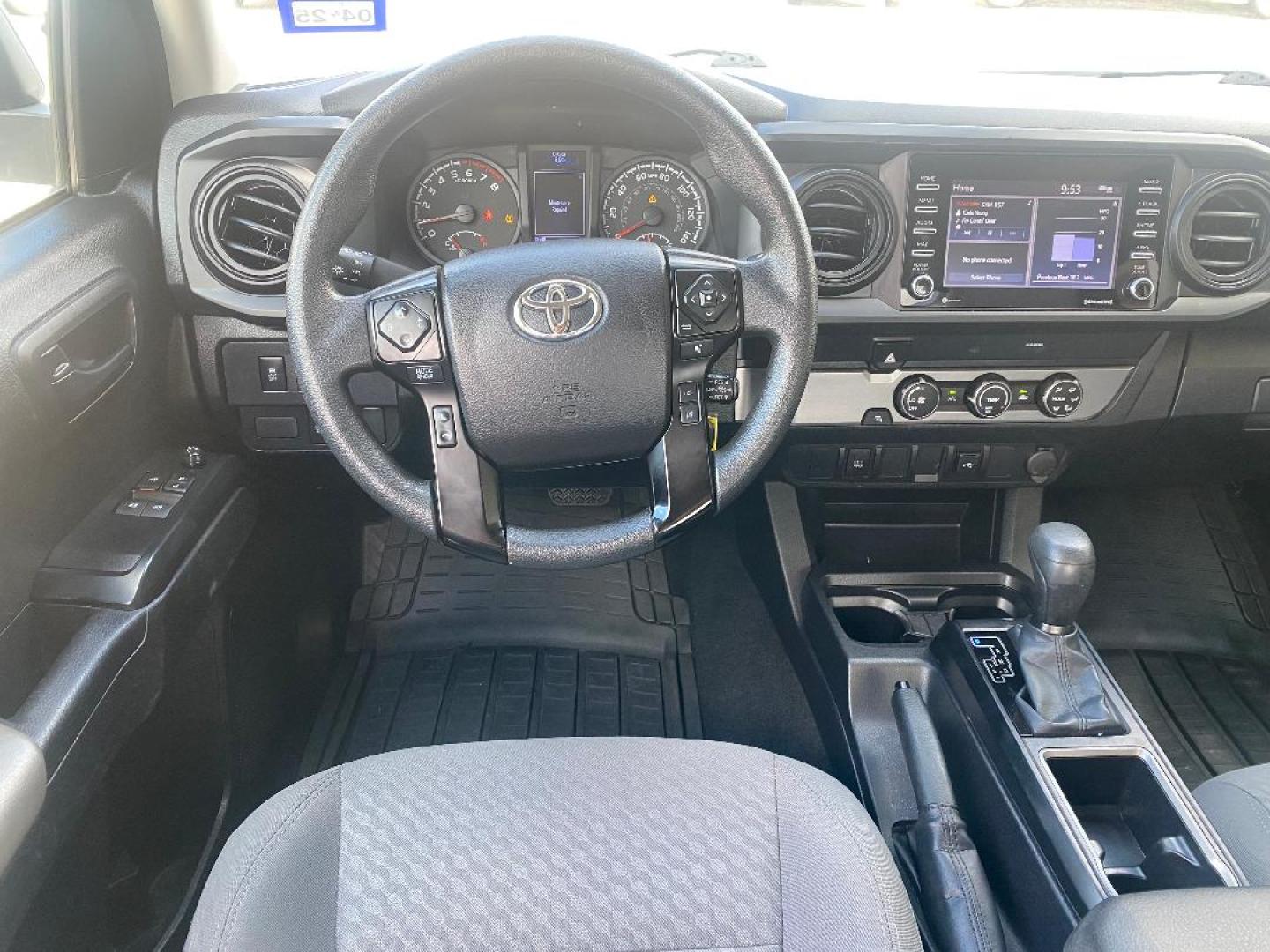 2022 White /Gray Toyota Tacoma SR5 Access Cab I4 6AT 2WD (3TYRX5GN6NT) with an 2.7L L4 DOHC 16V engine, 6A transmission, located at 1687 Business 35 S, New Braunfels, TX, 78130, (830) 625-7159, 29.655487, -98.051491 - Photo#8