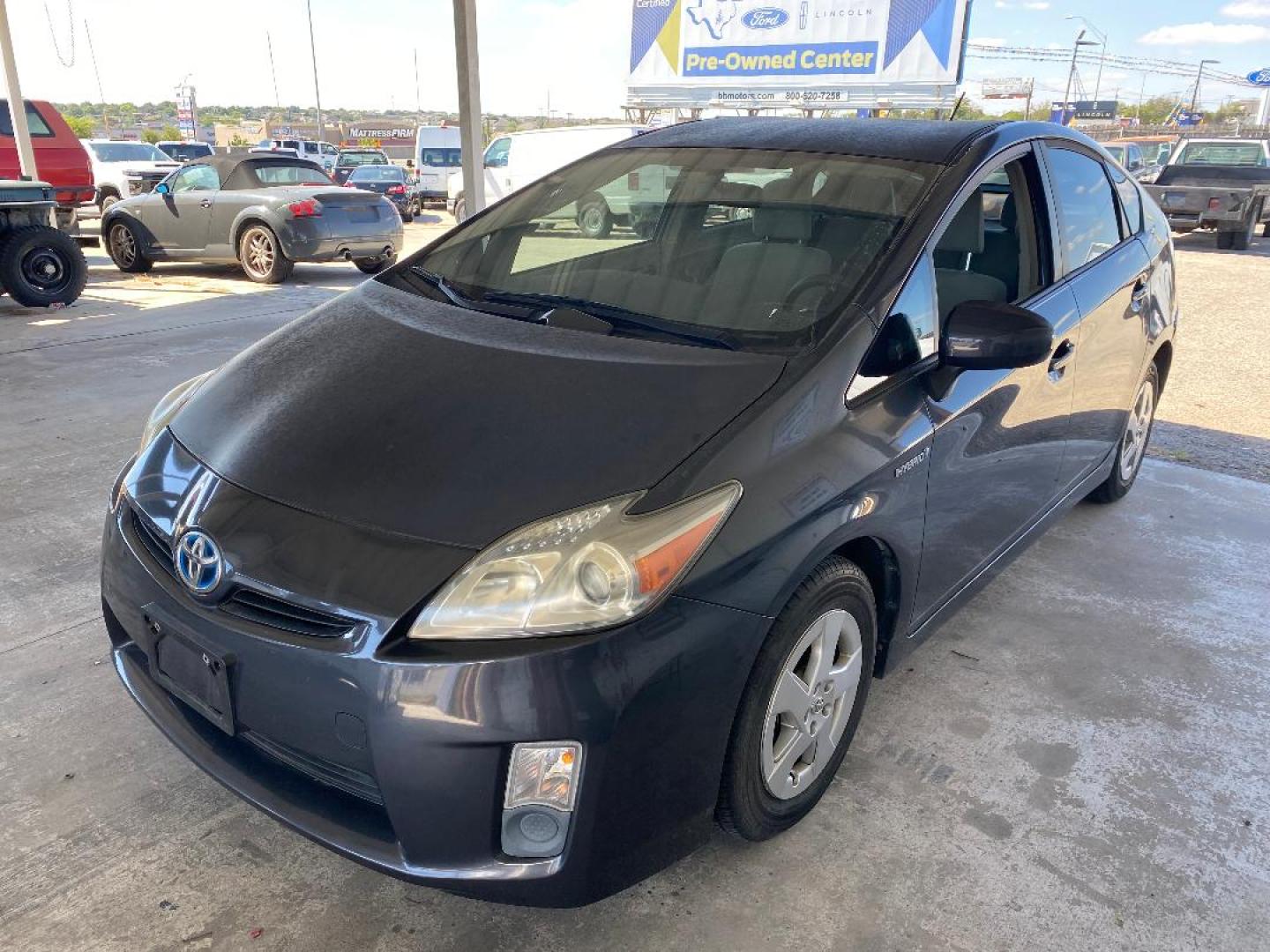 2010 Grey Toyota Prius Prius II (JTDKN3DU1A5) with an 1.8L L4 DOHC 16V engine, Continuously Variable Transmisson transmission, located at 1687 Business 35 S, New Braunfels, TX, 78130, (830) 625-7159, 29.655487, -98.051491 - Photo#0