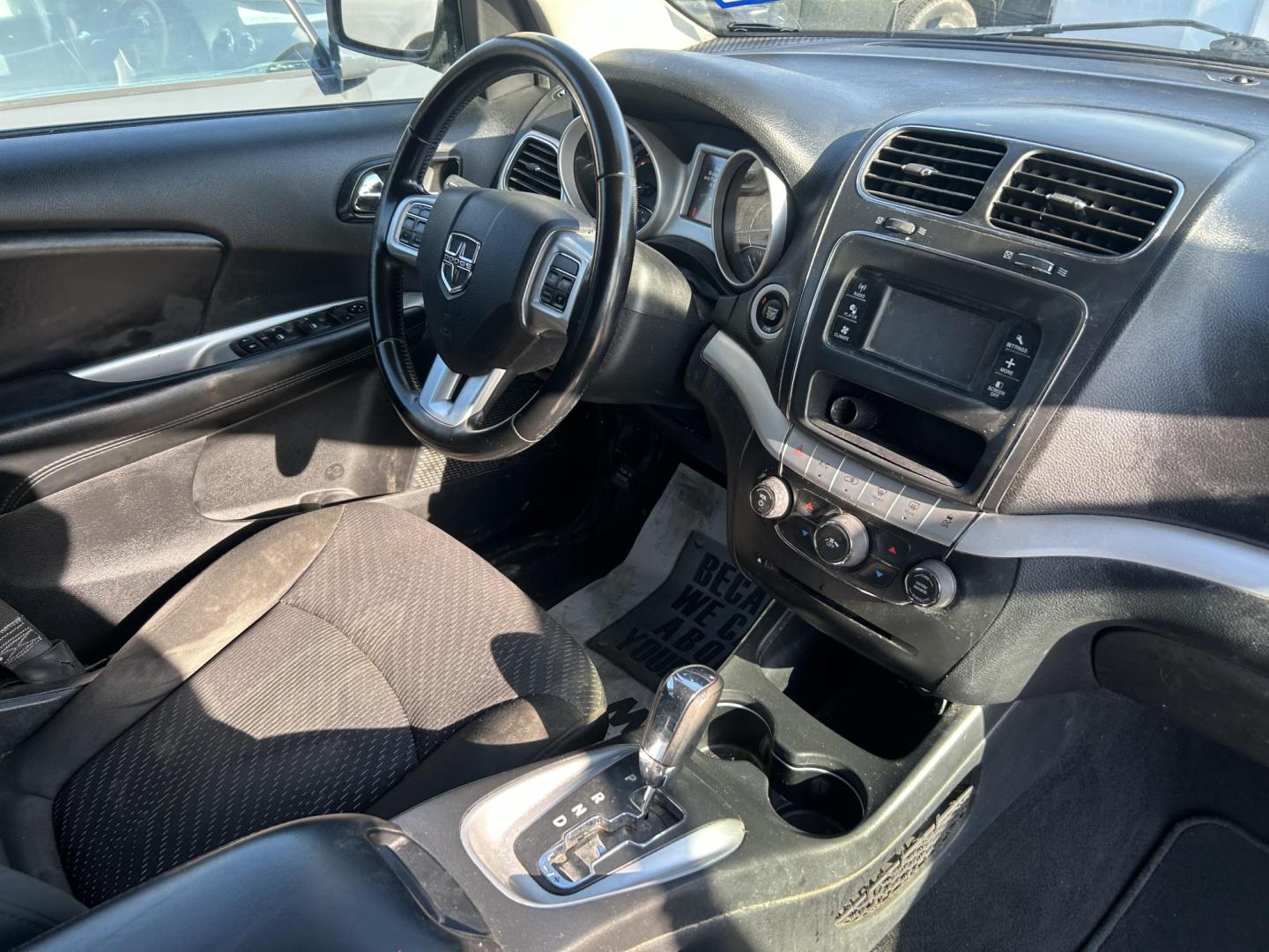 2019 Dodge Journey SE (3C4PDCBB8KT) with an 2.4L L6 DOHC 16V engine, 4A transmission, located at 1687 Business 35 S, New Braunfels, TX, 78130, (830) 625-7159, 29.655487, -98.051491 - Photo#13