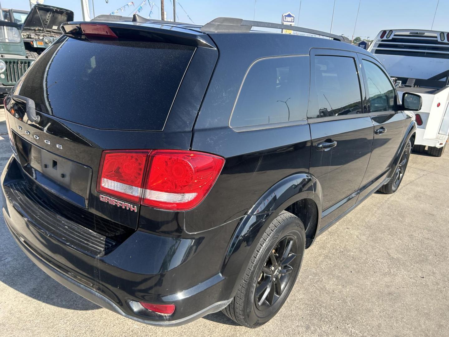 2019 Dodge Journey SE (3C4PDCBB8KT) with an 2.4L L6 DOHC 16V engine, 4A transmission, located at 1687 Business 35 S, New Braunfels, TX, 78130, (830) 625-7159, 29.655487, -98.051491 - Photo#7