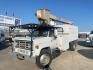 1986 White /Tan GMC C7D042 BUCKET TRUCK - (1GDG7D1B6GV) with an 6.0L V8 GAS engine, Standard transmission, located at 1687 Business 35 S, New Braunfels, TX, 78130, (830) 625-7159, 29.655487, -98.051491 - Photo#0