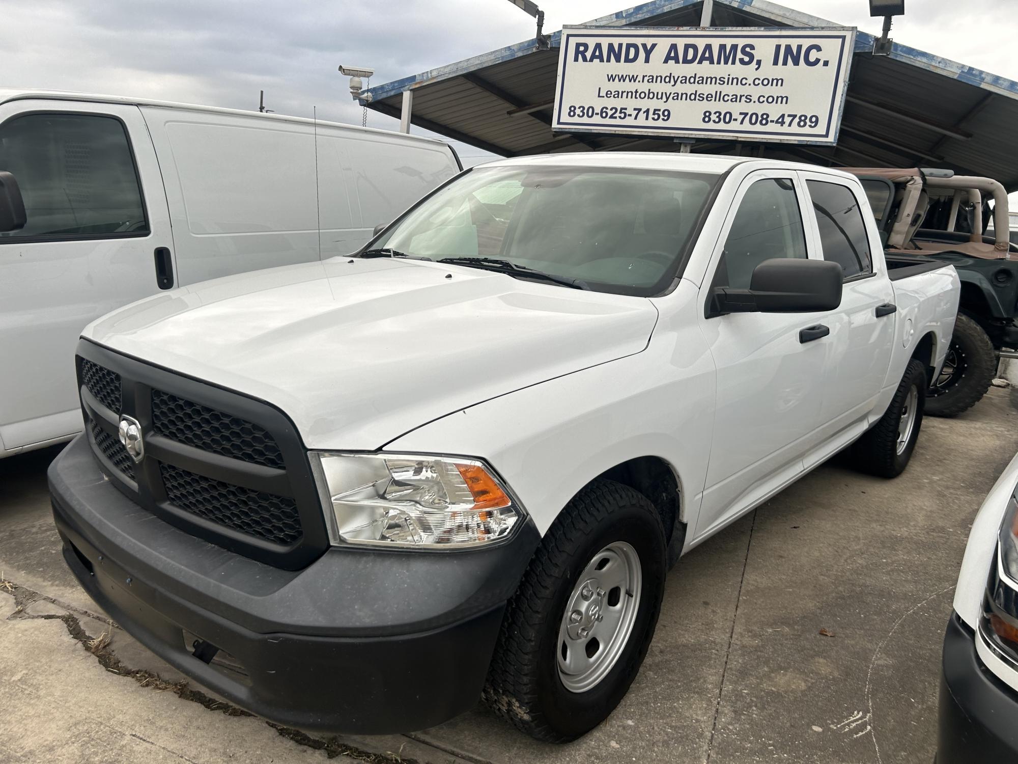 photo of 2020 RAM 1500 Classic Tradesman Crew Cab SWB 2WD