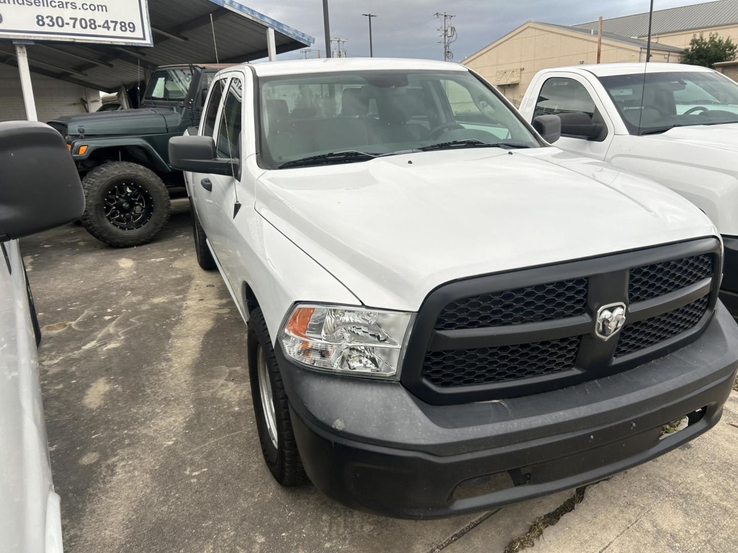 2020 White RAM 1500 Classic Tradesman Crew Cab SWB 2WD (3C6RR6KT1LG) with an 5.7L V8 OHV 16V engine, 8A transmission, located at 1687 Business 35 S, New Braunfels, TX, 78130, (830) 625-7159, 29.655487, -98.051491 - Photo#1