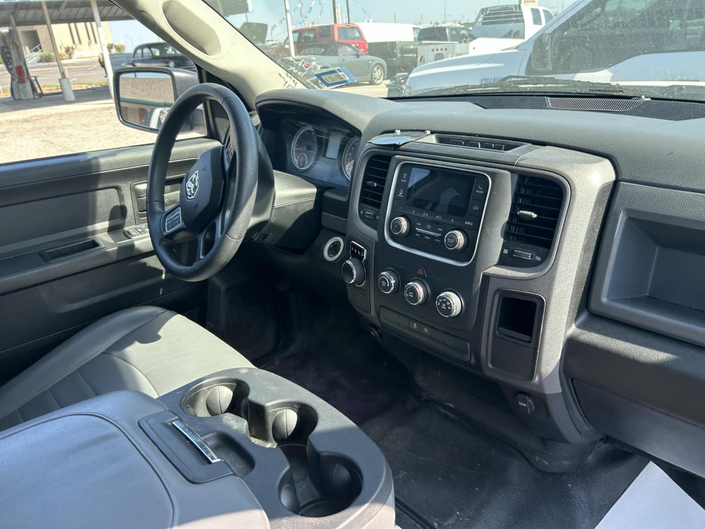 2020 White RAM 1500 Classic Tradesman Crew Cab SWB 2WD (3C6RR6KT1LG) with an 5.7L V8 OHV 16V engine, 8A transmission, located at 1687 Business 35 S, New Braunfels, TX, 78130, (830) 625-7159, 29.655487, -98.051491 - Photo#3