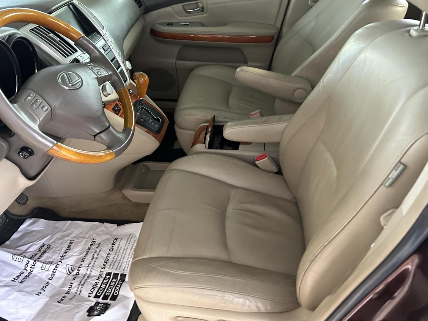 2008 Red Lexus RX 350 FWD (JTJGK31U580) with an 3.5L V6 DOHC 24V engine, 5-Speed Automatic Overdrive transmission, located at 1687 Business 35 S, New Braunfels, TX, 78130, (830) 625-7159, 29.655487, -98.051491 - Photo#5