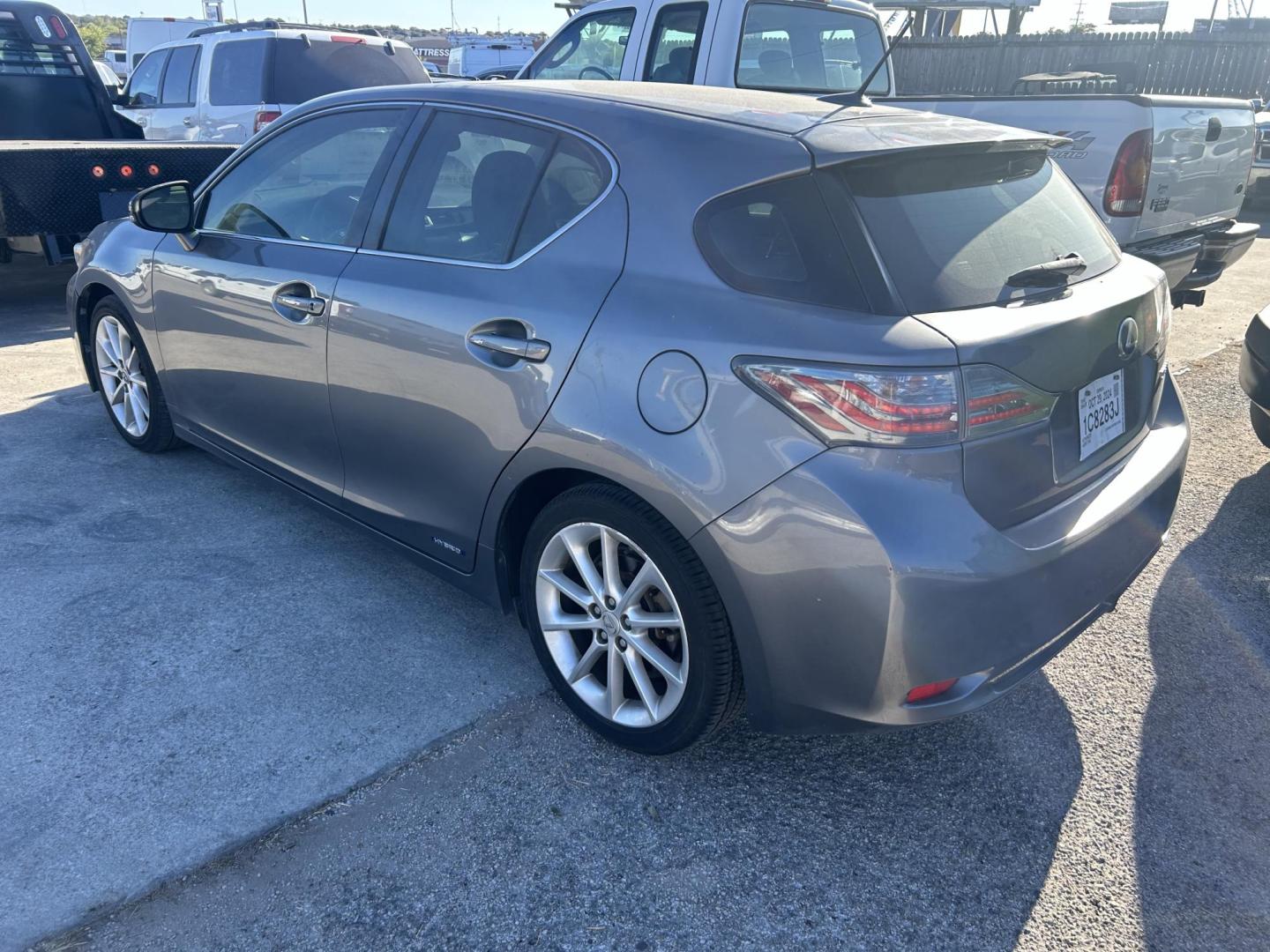 2013 Grey Lexus CT 200h Base (JTHKD5BH3D2) with an 1.8L L4 HYBRID engine, Continuously Variable Transmission transmission, located at 1687 Business 35 S, New Braunfels, TX, 78130, (830) 625-7159, 29.655487, -98.051491 - Photo#9