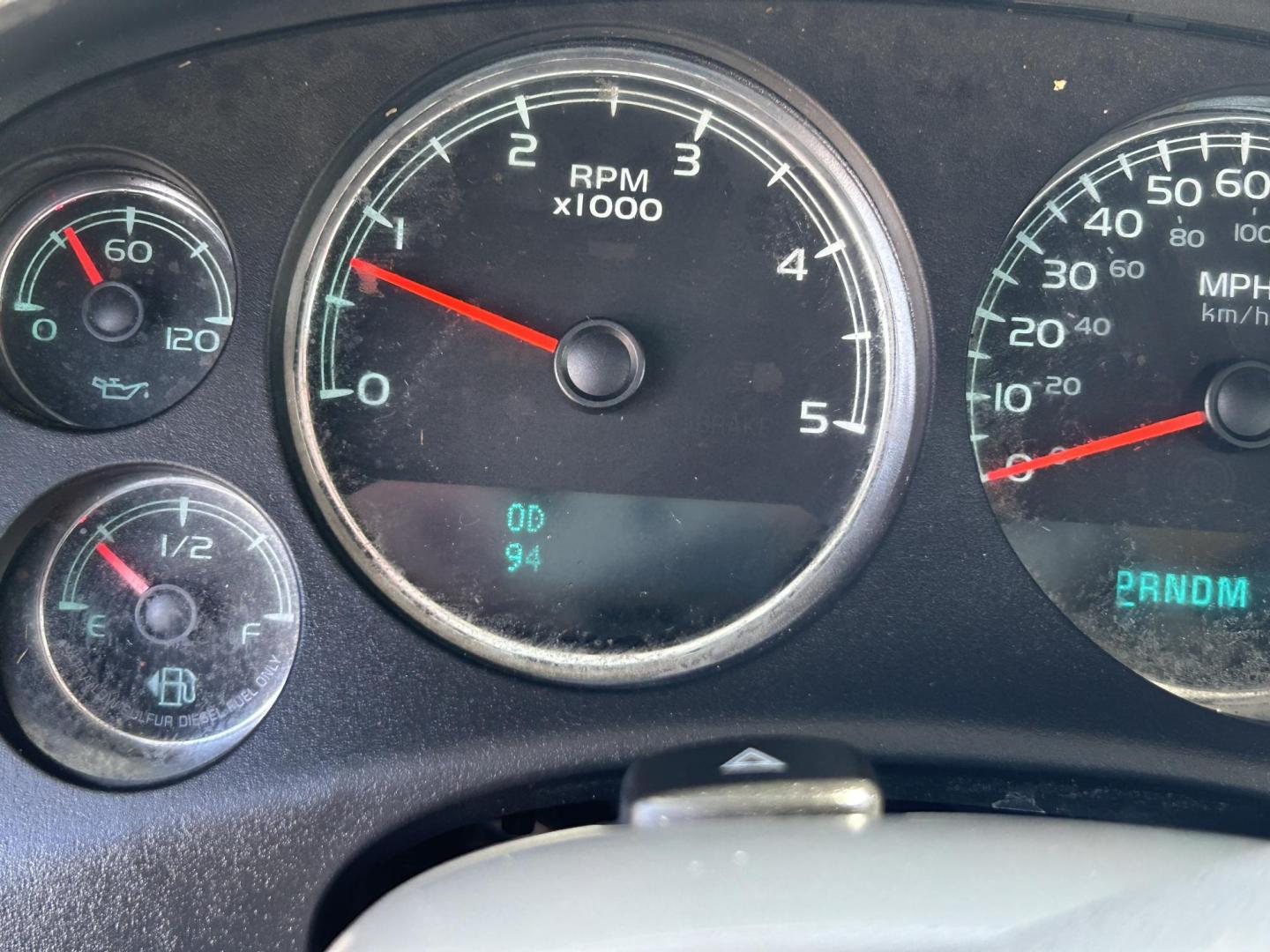 2008 White Chevrolet Silverado 2500HD LT1 Crew Cab Long Box 4WD (1GCHK23688F) with an 6.6L V8 OHV 32V TURBO DIESEL engine, 6-Speed Automatic Overdrive transmission, located at 1687 Business 35 S, New Braunfels, TX, 78130, (830) 625-7159, 29.655487, -98.051491 - Photo#13