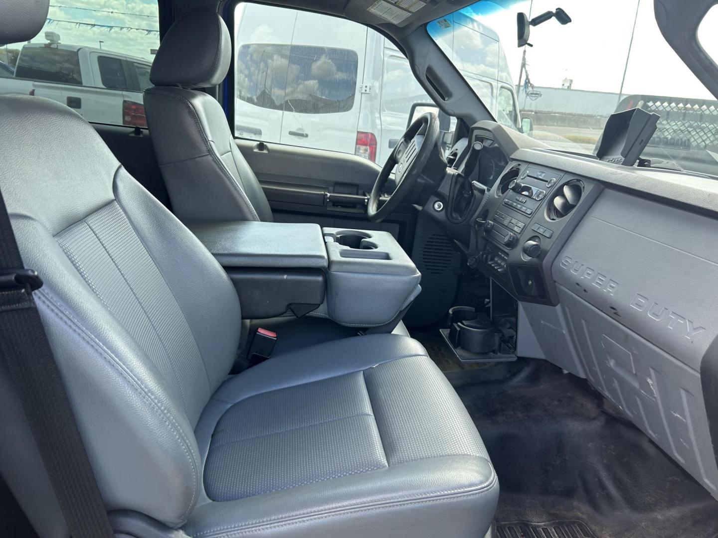 2016 Blue Ford F-550 Crew Cab DRW 2WD (1FD0W5GTXGE) with an 6.7L V8 OHV 16V DIESEL engine, located at 1687 Business 35 S, New Braunfels, TX, 78130, (830) 625-7159, 29.655487, -98.051491 - Photo#6