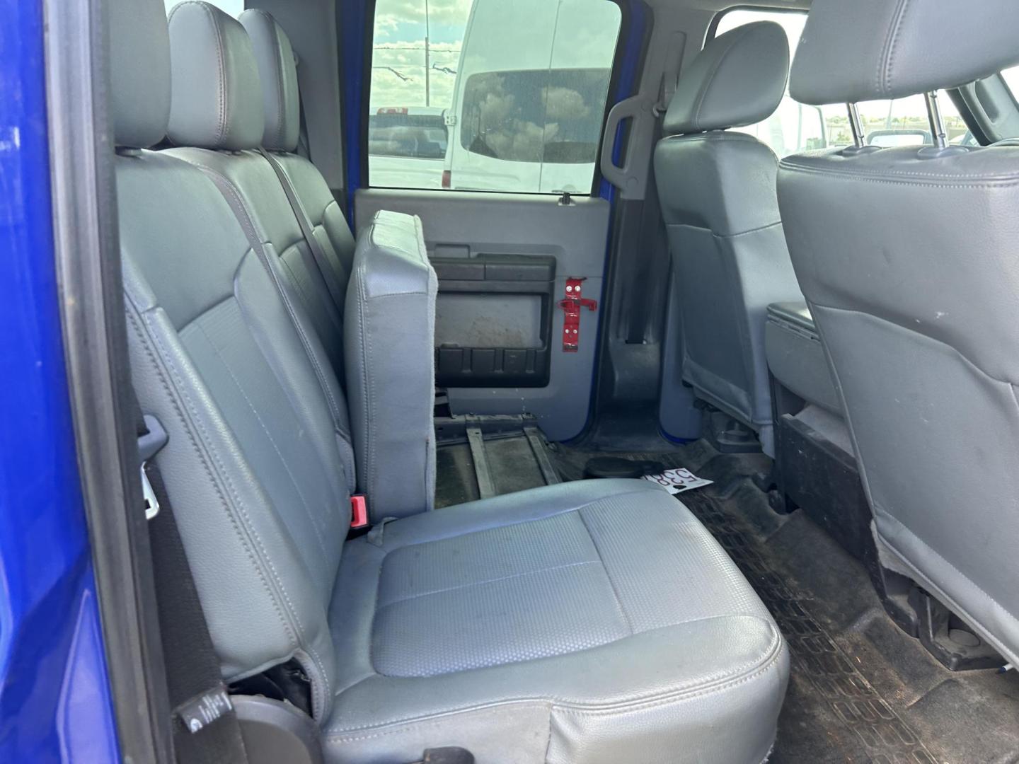 2016 Blue Ford F-550 Crew Cab DRW 2WD (1FD0W5GTXGE) with an 6.7L V8 OHV 16V DIESEL engine, located at 1687 Business 35 S, New Braunfels, TX, 78130, (830) 625-7159, 29.655487, -98.051491 - Photo#7