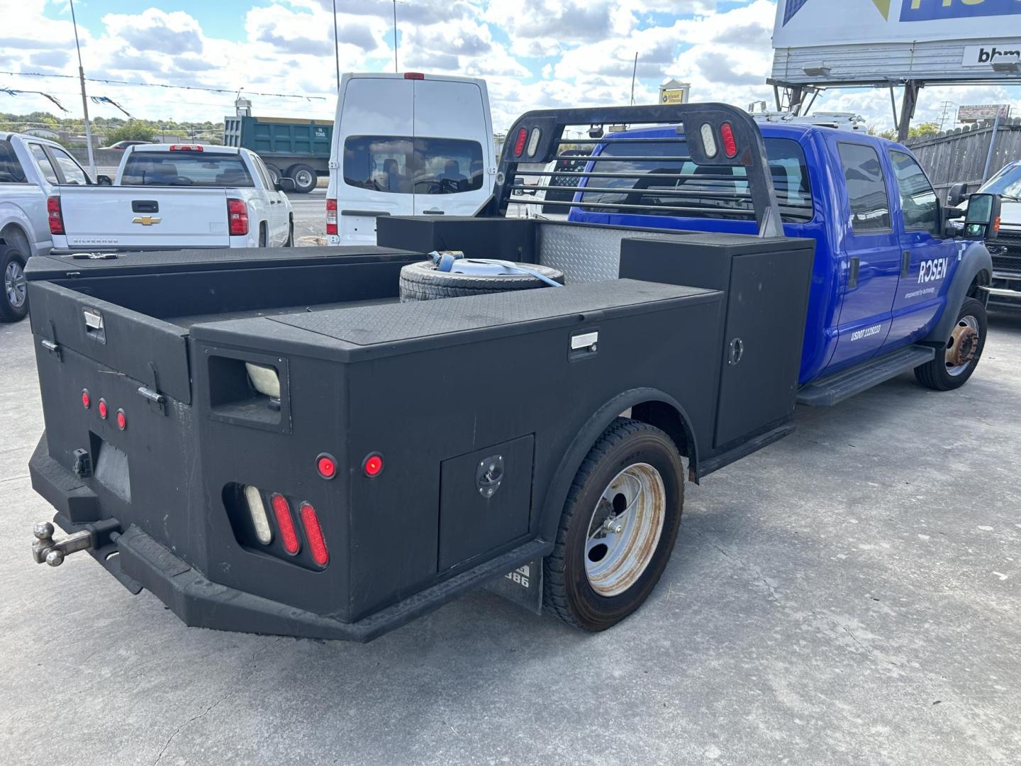 2016 Blue Ford F-550 Crew Cab DRW 2WD (1FD0W5GTXGE) with an 6.7L V8 OHV 16V DIESEL engine, located at 1687 Business 35 S, New Braunfels, TX, 78130, (830) 625-7159, 29.655487, -98.051491 - Photo#3