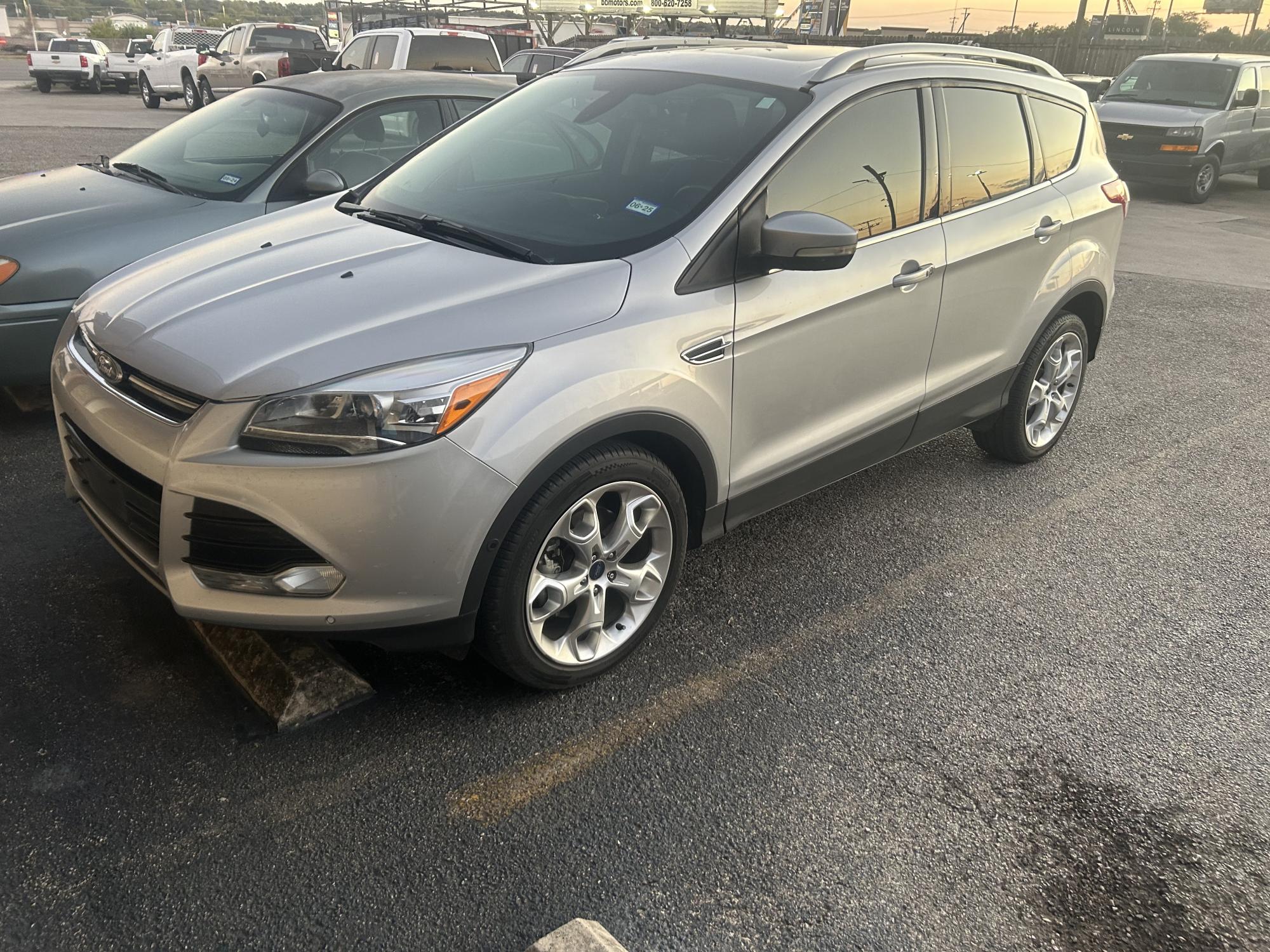 photo of 2014 Ford Escape Titanium FWD