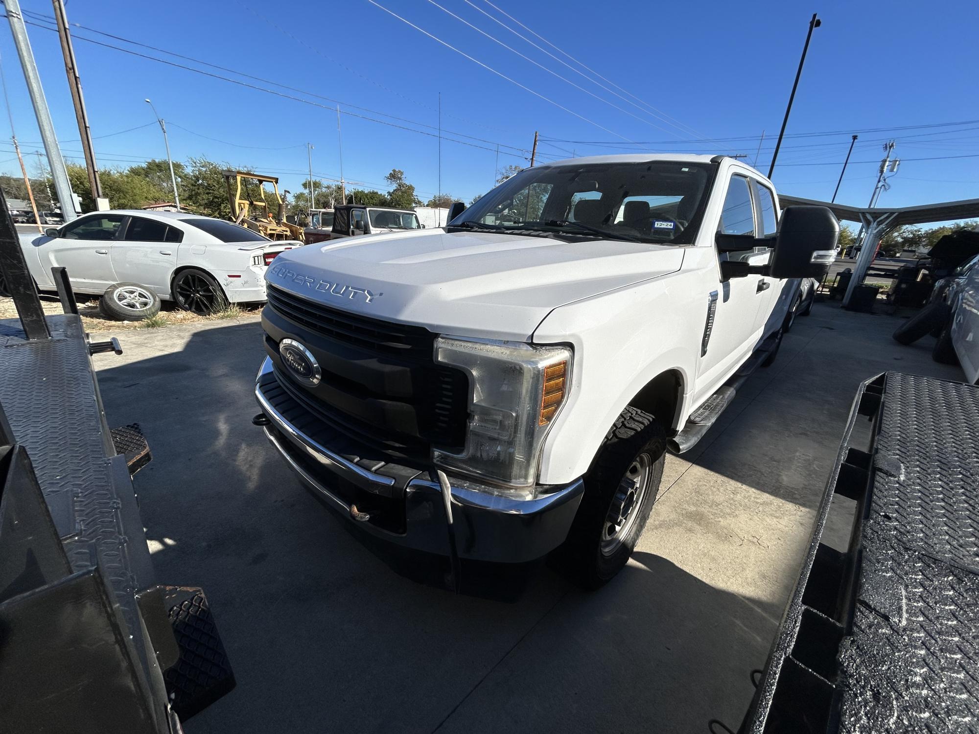 photo of 2020 Ford F-250 SD XL Crew Cab 4WD