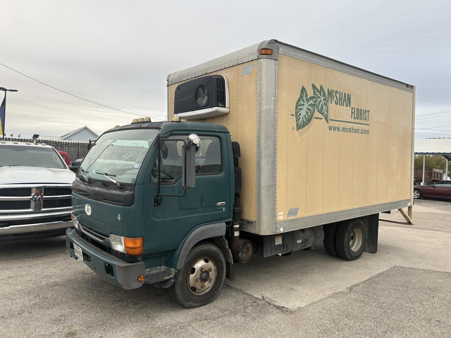 2000 Nissan UD1200 - (JNAUXV1J9YA) with an 4.6L L6 TURBO INTERCOOLER DIESEL engine, located at 1687 Business 35 S, New Braunfels, TX, 78130, (830) 625-7159, 29.655487, -98.051491 - Photo#0