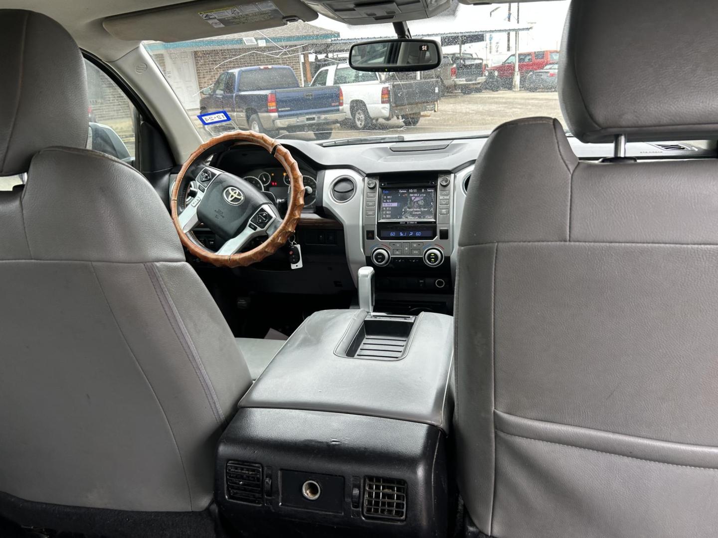 2015 Grey Toyota Tundra Limited 5.7L CrewMax 2WD (5TFFY5F14FX) with an 5.7L V8 DOHC 32V engine, 6-Speed Automatic transmission, located at 1687 Business 35 S, New Braunfels, TX, 78130, (830) 625-7159, 29.655487, -98.051491 - Photo#4